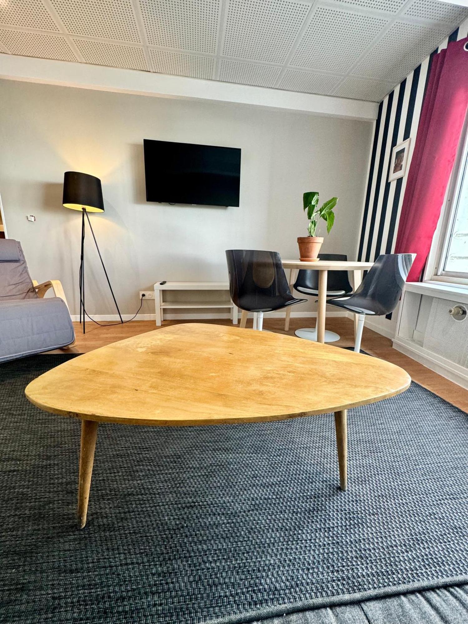 Appartement Lumineux Et Renove Pres De Montmartre "Amelie" Paris Bagian luar foto