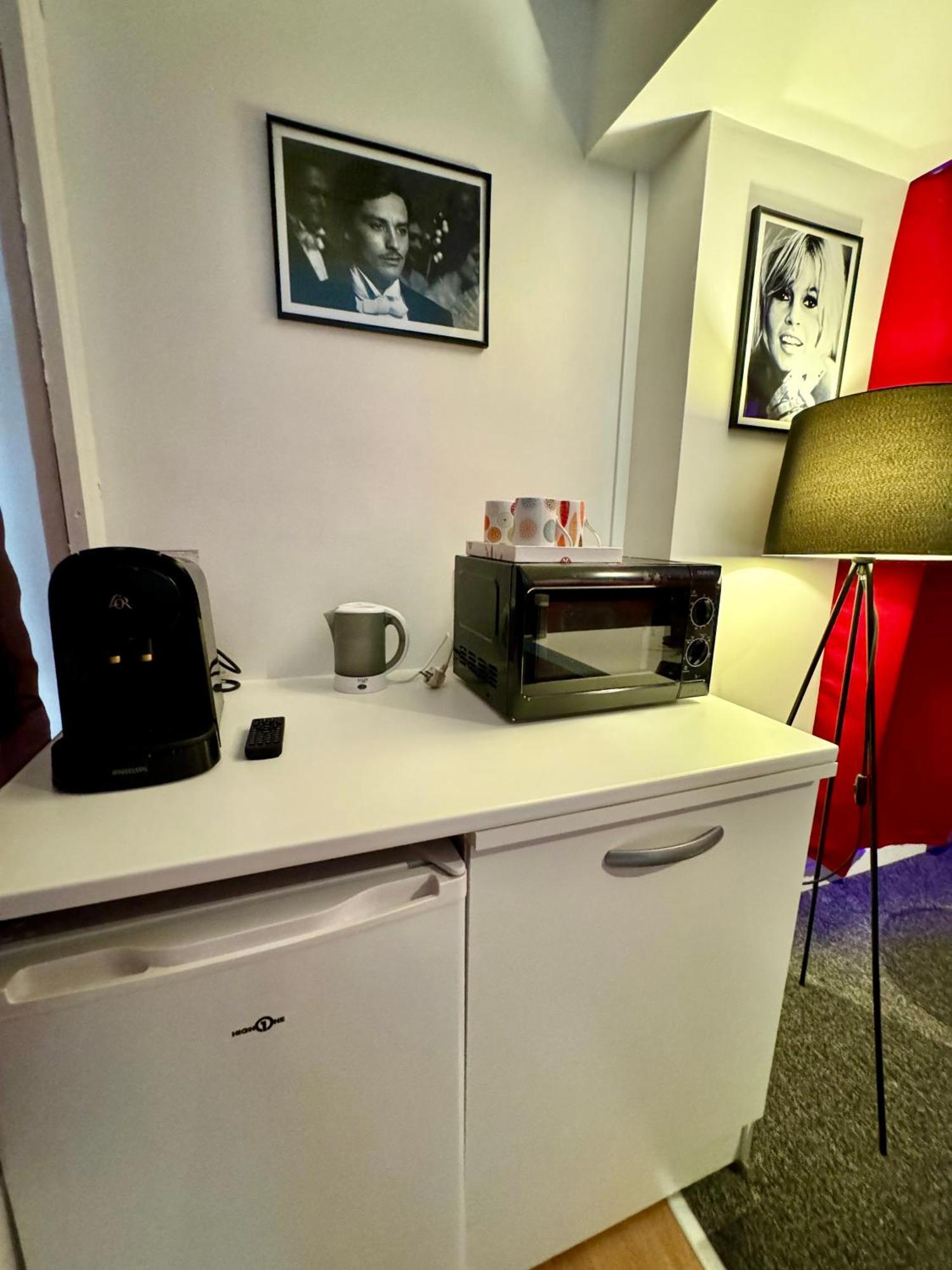 Appartement Lumineux Et Renove Pres De Montmartre "Amelie" Paris Bagian luar foto