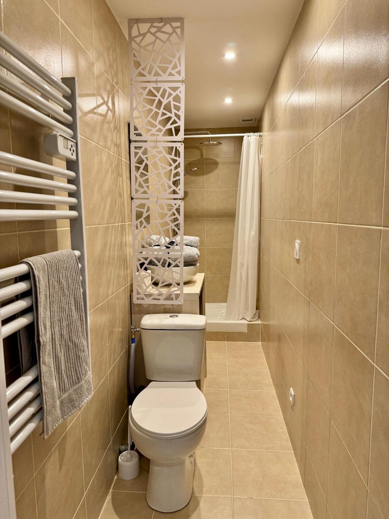 Appartement Lumineux Et Renove Pres De Montmartre "Amelie" Paris Bagian luar foto