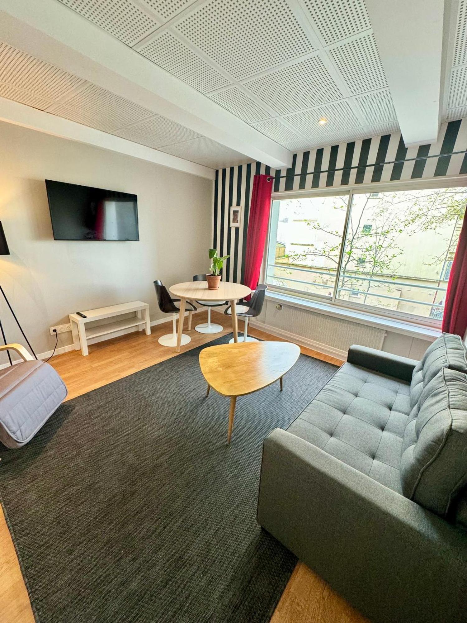 Appartement Lumineux Et Renove Pres De Montmartre "Amelie" Paris Bagian luar foto